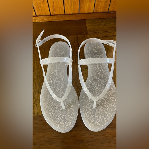 Sold NEW! STUART WEITZMAN JELLY T STRAP SANDAL SIZE 7.5 - Picture 6 of 13